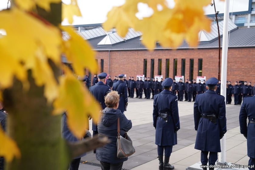 Ślubowanie nowych dolnośląskich policjantów we Wrocławiu
