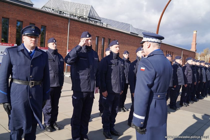 Ślubowanie nowych dolnośląskich policjantów we Wrocławiu
