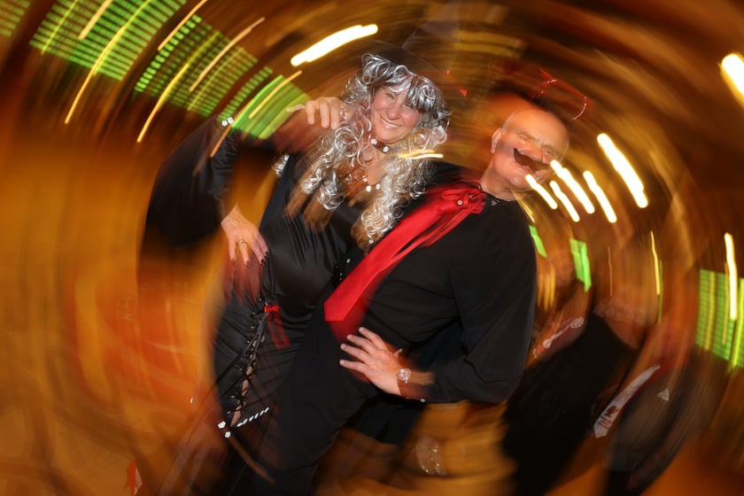 Bal seniorów "Z wizytą u rodziny Addamsów"
