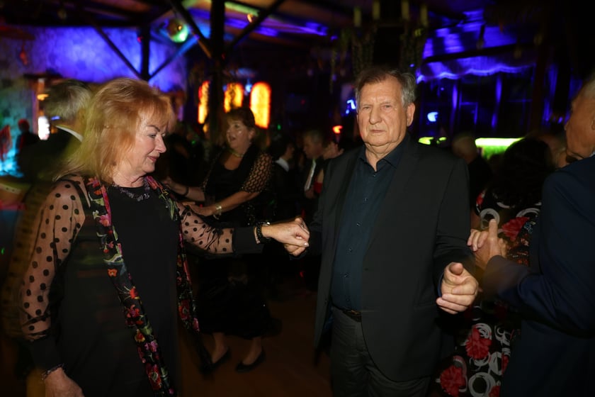 Bal seniorów "Z wizytą u rodziny Addamsów"