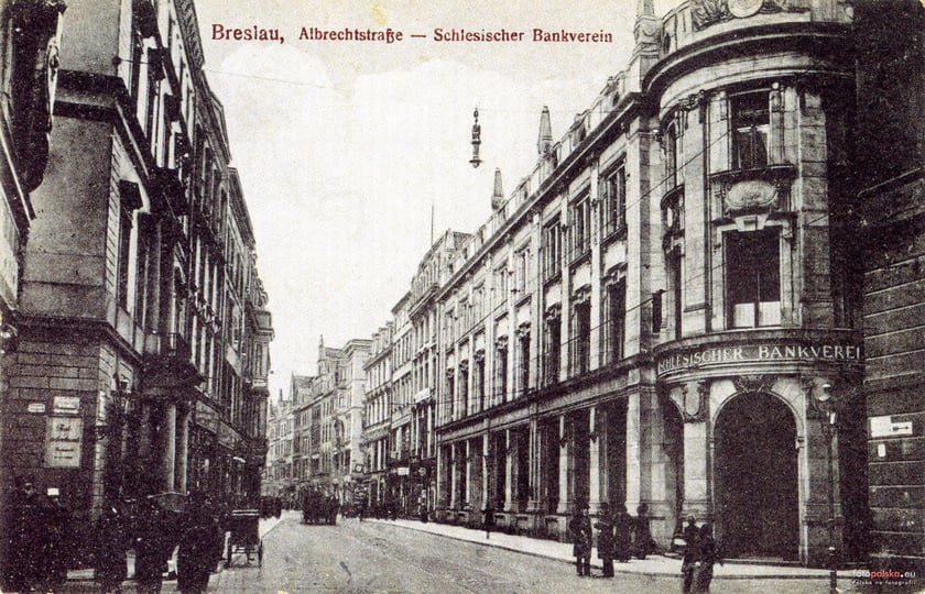 Pałac Pod Złotą Muszą czyli dawny bank przy ul. Wita Stwosza
