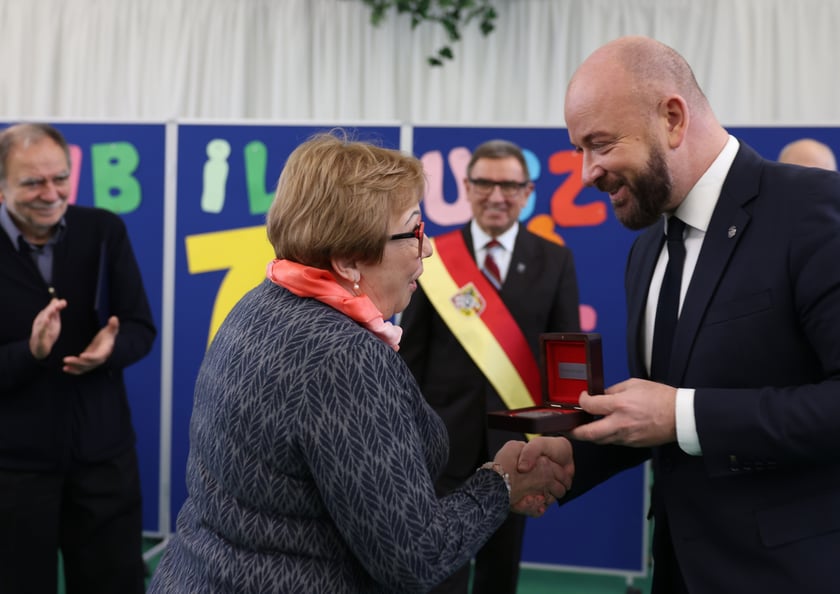 Uroczystość 75-lecia VI LO we Wrocławiu