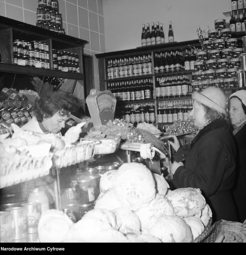 Zakupy w czasach PRL. Rok 1967