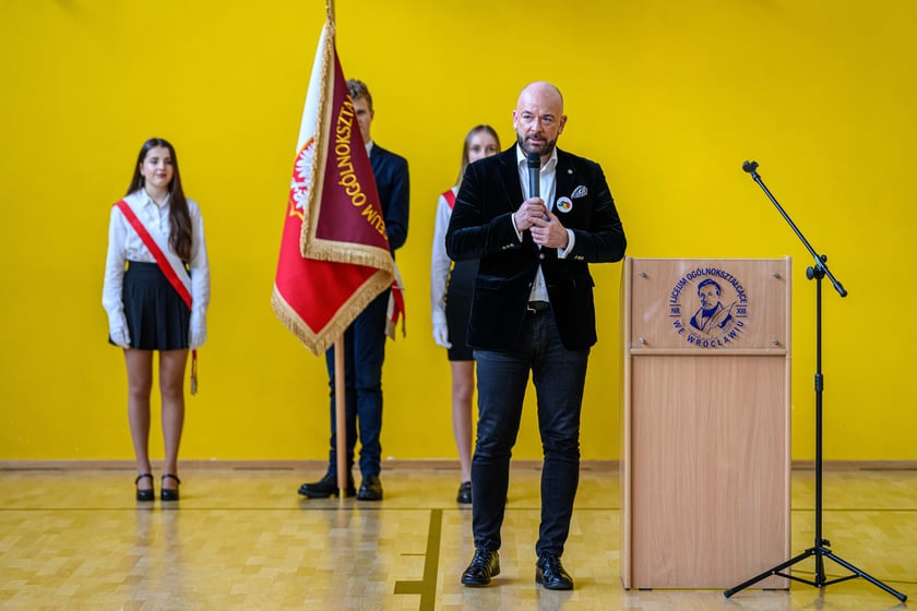 Uroczystość 50-lecia XIII LO we Wrocławiu