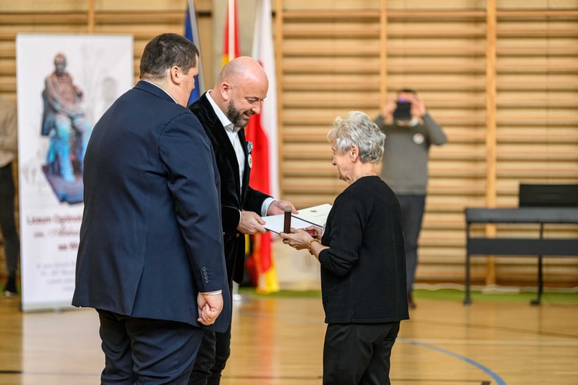 Uroczystość 50-lecia XIII LO we Wrocławiu