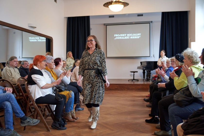 Pokaz mody - finał projektu "Odnaleźć siebie"