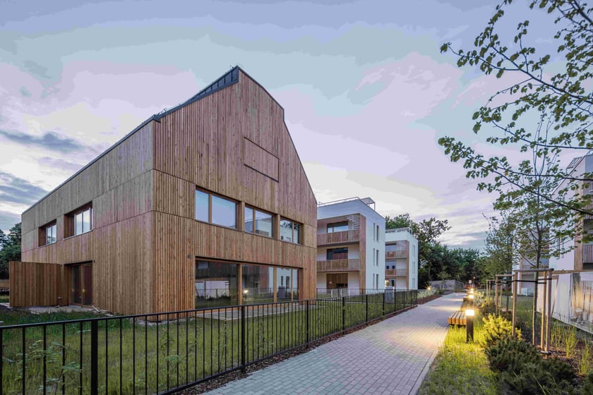 Druga nagroda w kategorii Budynek wielorodzinny:  Aleja Dębowa