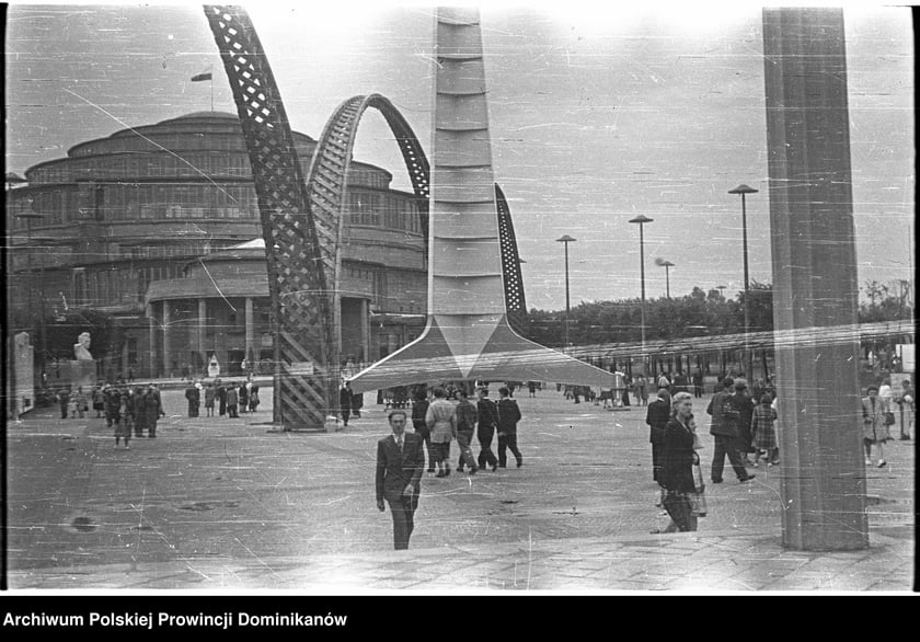 Wrocław tuż po II wojnie światowej. Rok 1948. Hala Stulecia.&nbsp;