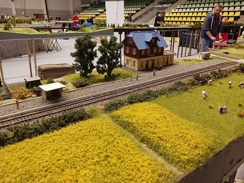 Makieta z pociągami