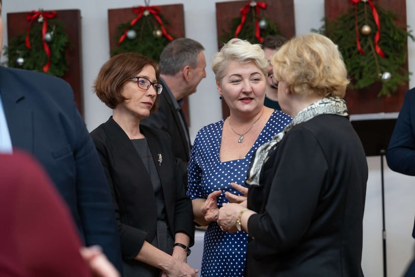 Spotkanie wigilijne dyrektorów szkół ponadpodstawowych i władz Wrocławia