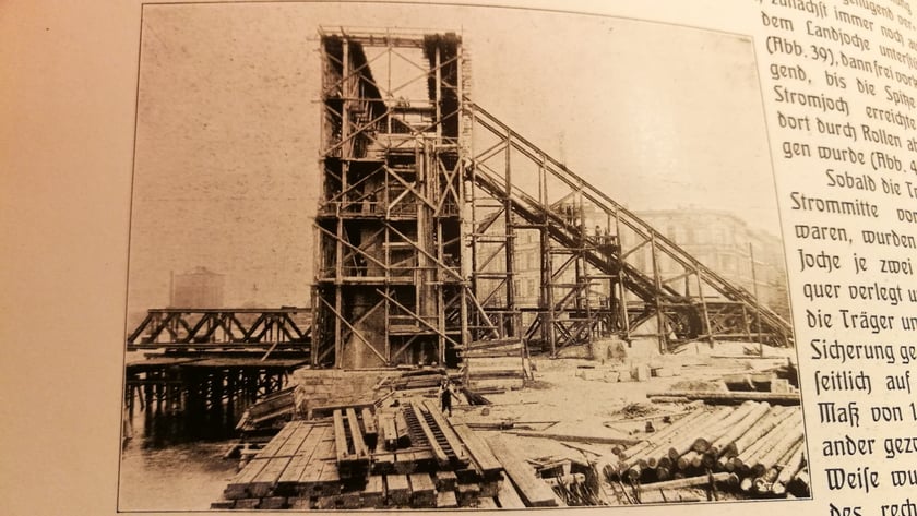 Budowa mostu Grunwaldzkiego we Wrocławiu w latach 1908-1910 - archiwalne zdjęcia