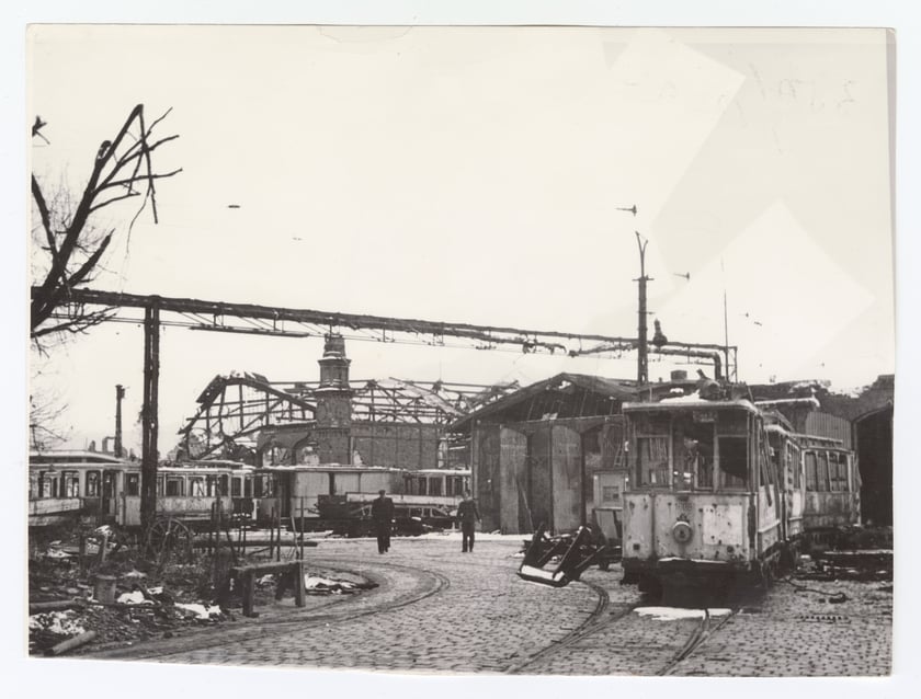 Zajezdnia przy Grabiszyńskiej, 1946