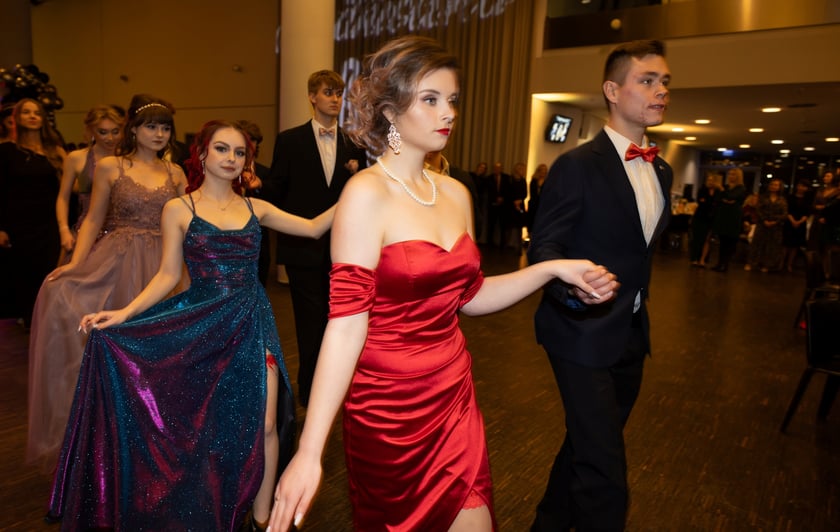 Studniówka maturzystów z  XVII LO we Wrocławiu