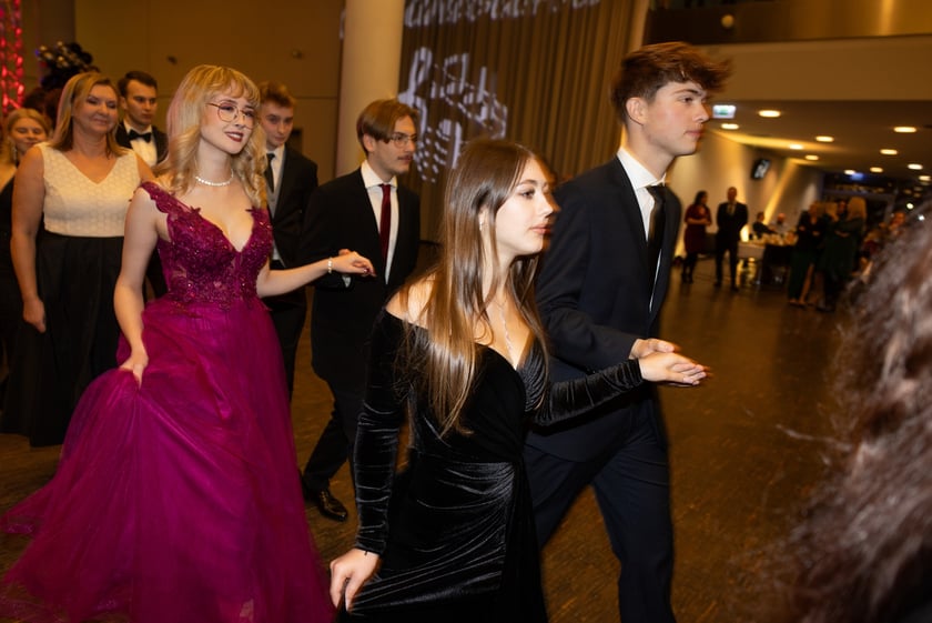 Studniówka maturzystów z  XVII LO we Wrocławiu