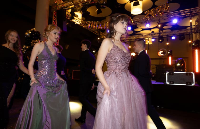 Studniówka maturzystów z  XVII LO we Wrocławiu