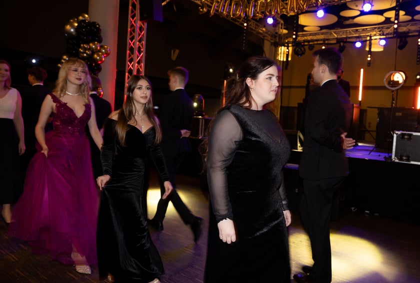 Studniówka maturzystów z  XVII LO we Wrocławiu