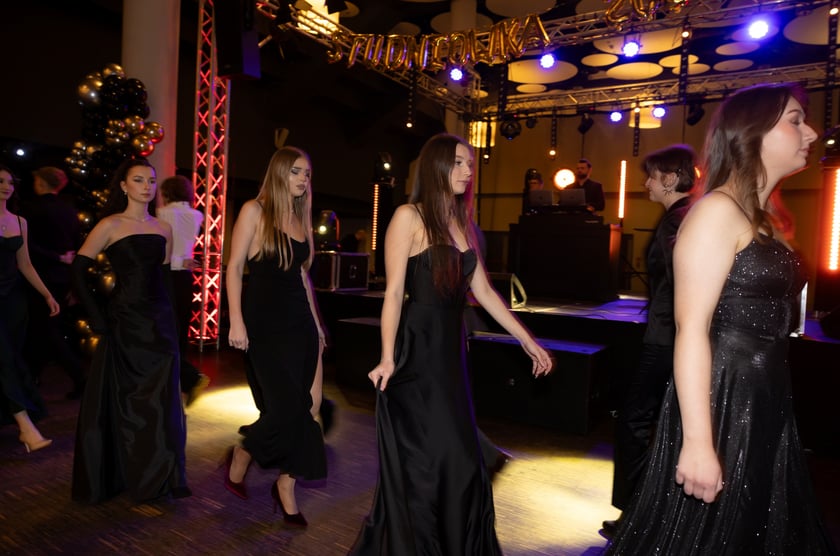 Studniówka maturzystów z  XVII LO we Wrocławiu