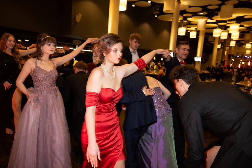 Studniówka maturzystów z  XVII LO we Wrocławiu