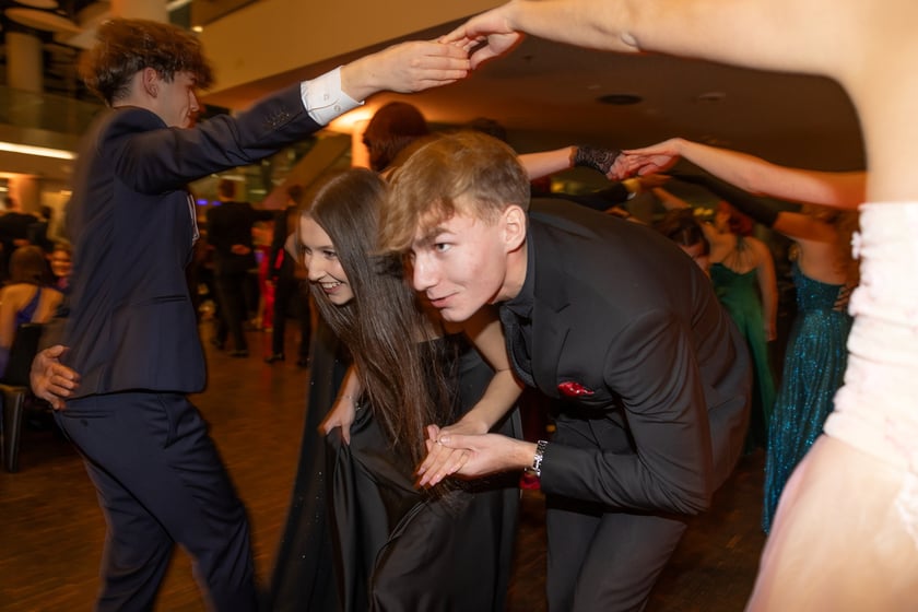 Studniówka maturzystów z  XVII LO we Wrocławiu