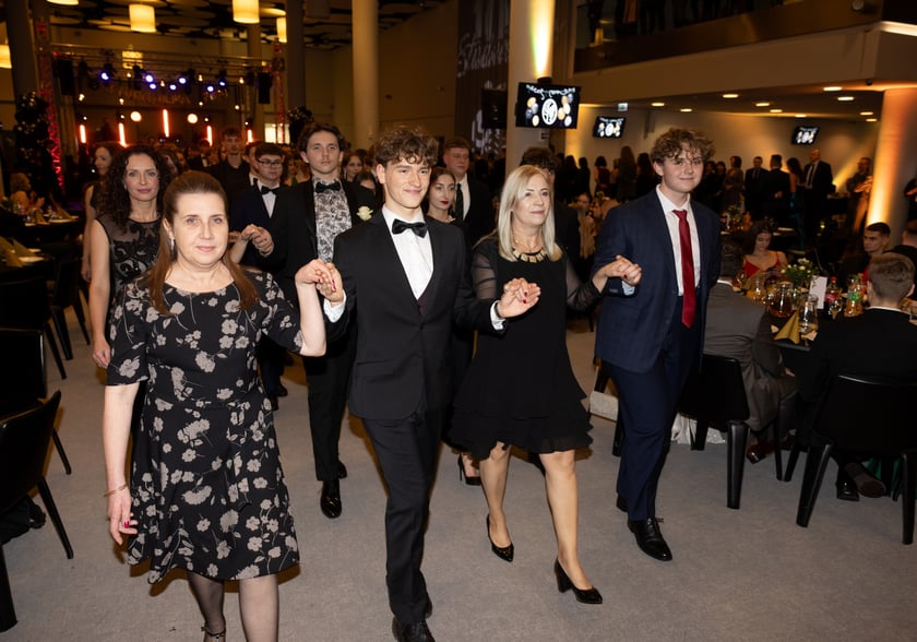 Studniówka maturzystów z  XVII LO we Wrocławiu