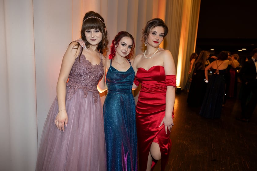 Studniówka maturzystów z  XVII LO we Wrocławiu