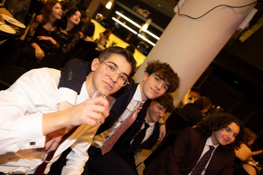 Studniówka maturzystów z  XVII LO we Wrocławiu