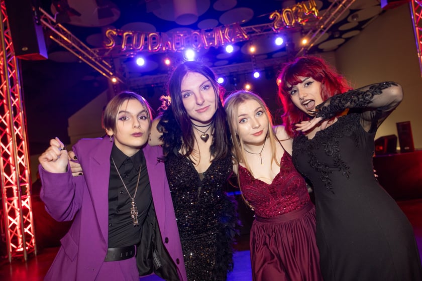 Studniówka maturzystów z  XVII LO we Wrocławiu