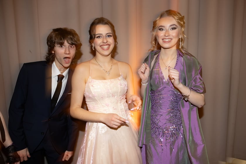 Studniówka maturzystów z  XVII LO we Wrocławiu