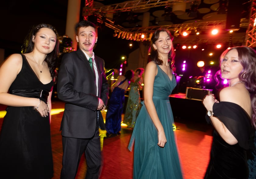 Studniówka maturzystów z  XVII LO we Wrocławiu