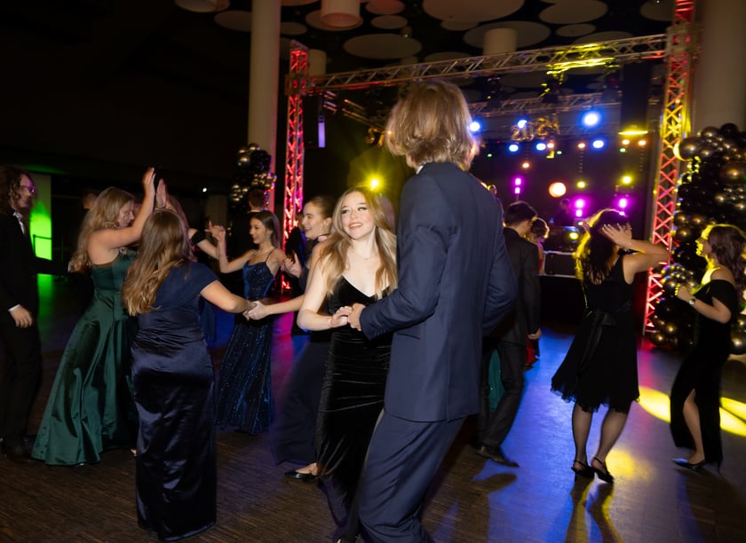 Studniówka maturzystów z  XVII LO we Wrocławiu