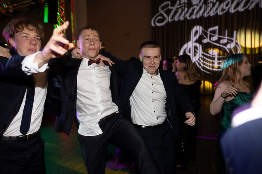 Studniówka maturzystów z  XVII LO we Wrocławiu