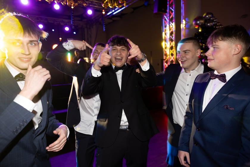 Studniówka maturzystów z  XVII LO we Wrocławiu