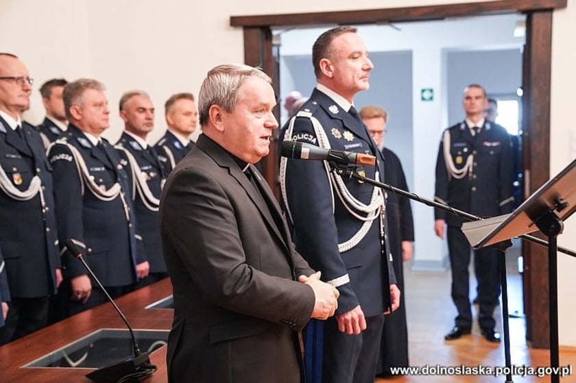 Ślubowanie nowych dolnośląskich policjantów we Wrocławiu