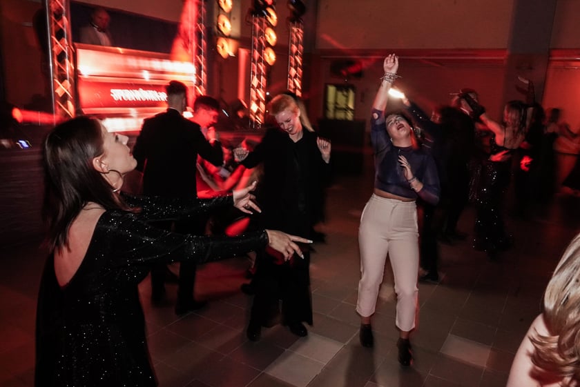 Studniówka II LO we Wrocławiu