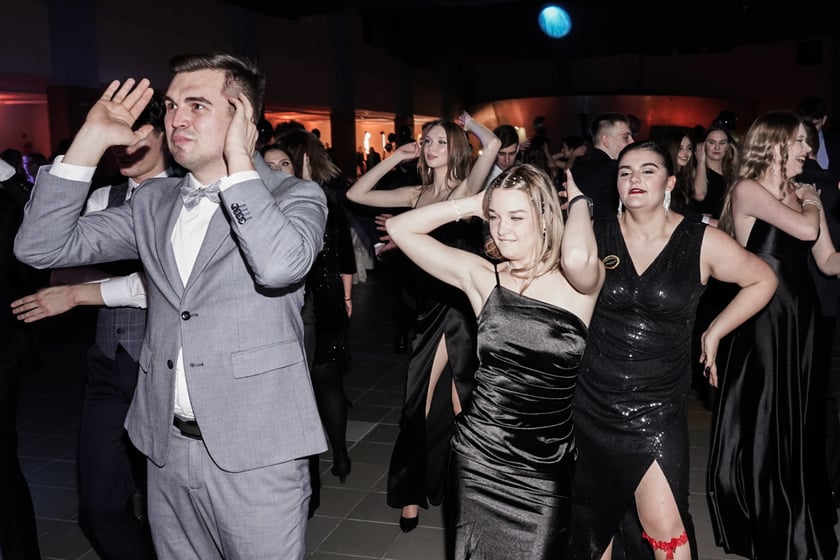 Studniówka II LO we Wrocławiu