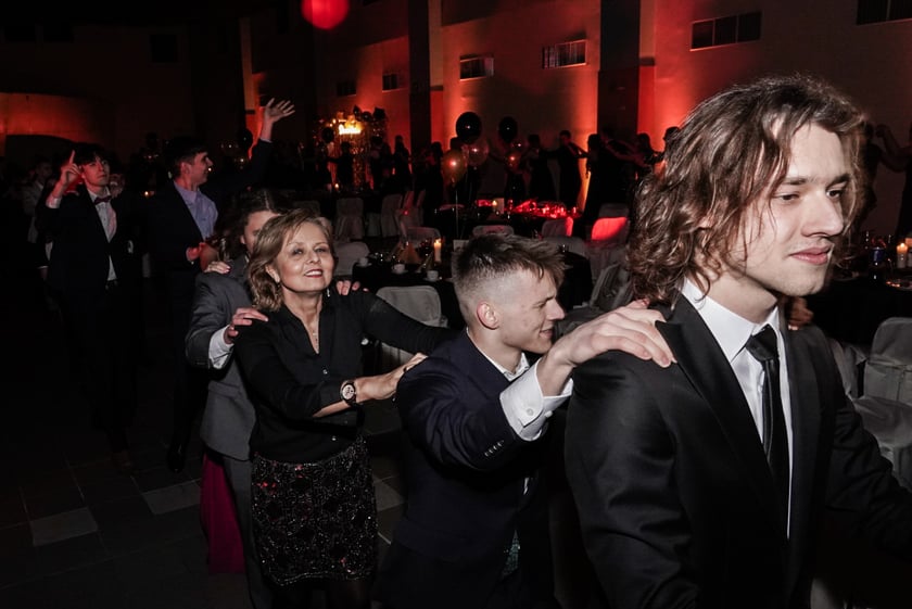 Studniówka II LO we Wrocławiu