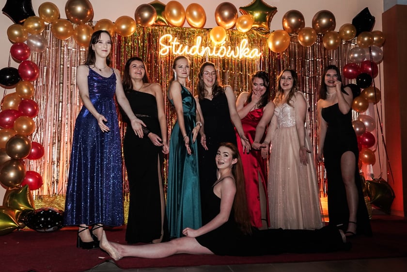 Studniówka II LO we Wrocławiu