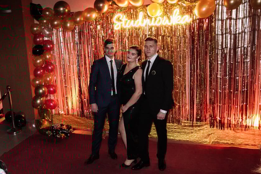 Studniówka II LO we Wrocławiu