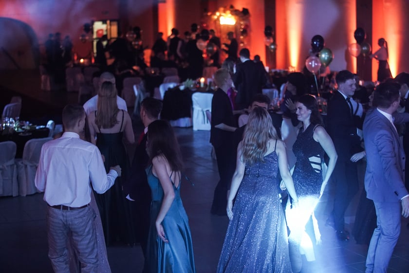 Studniówka II LO we Wrocławiu