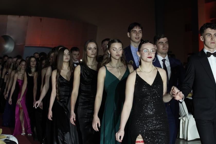 Studniówka II LO we Wrocławiu