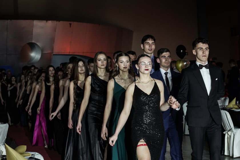 Studniówka II LO we Wrocławiu