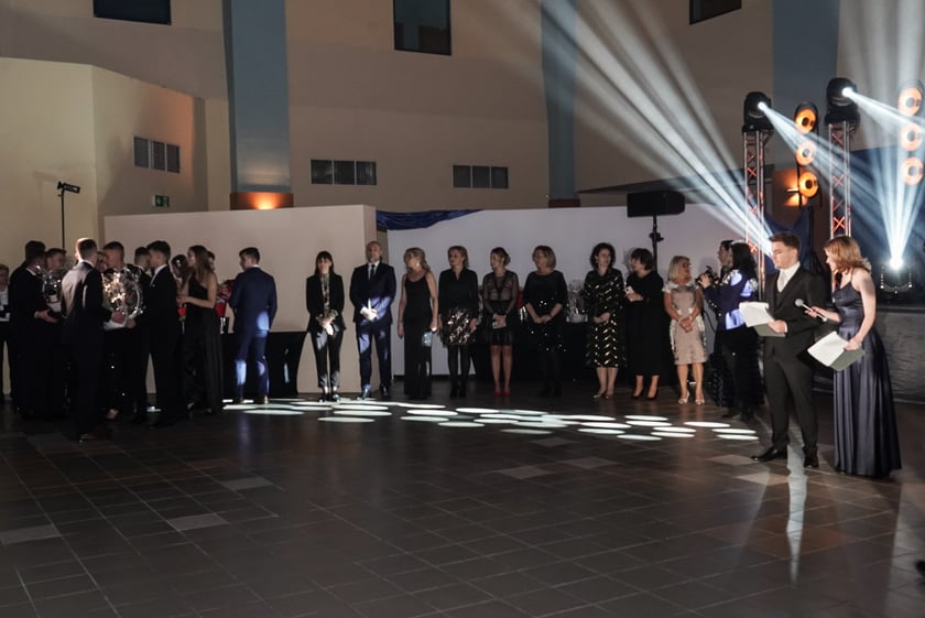 Studniówka II LO we Wrocławiu