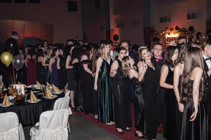 Studniówka II LO we Wrocławiu