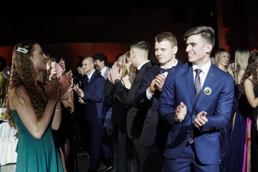 Studniówka II LO we Wrocławiu