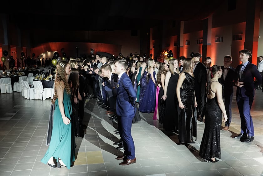 Studniówka II LO we Wrocławiu