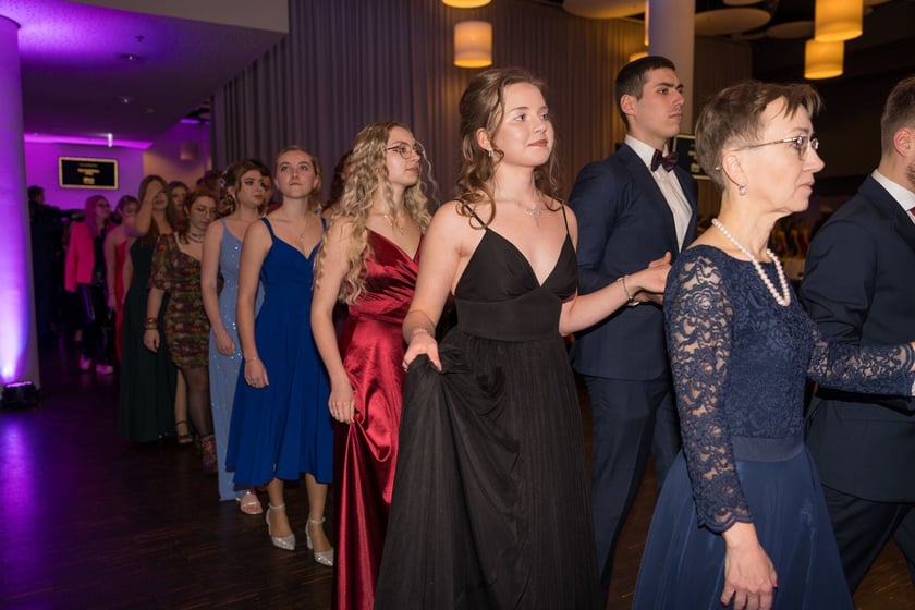 Studniówka XII LO we Wrocławiu