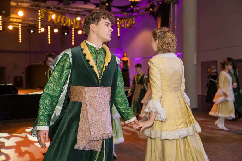 Studniówka XII LO we Wrocławiu