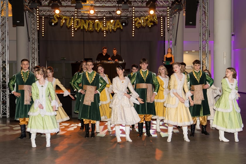 Studniówka XII LO we Wrocławiu