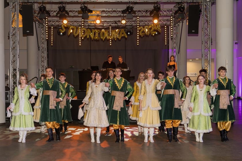 Studniówka XII LO we Wrocławiu