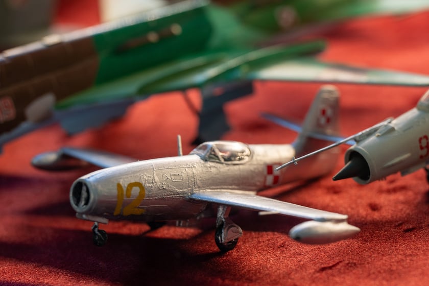 Wystawa miniatur modeli lotniczych w Centrum Historii Zajezdnia